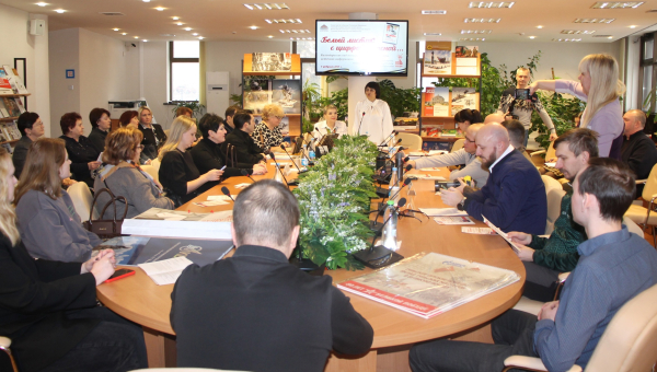 Выставка календарей «БЕЛЫЙ ЛИСТИК С ЦИФРОЙ КРАСНОЙ…», посвященная 80-летию Великой Победы и Году защитника Отечества Тульский Государственный Музей Оружия