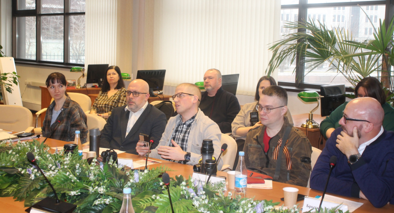 Выставка календарей «БЕЛЫЙ ЛИСТИК С ЦИФРОЙ КРАСНОЙ…», посвященная 80-летию Великой Победы и Году защитника Отечества Тульский Государственный Музей Оружия