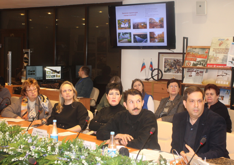 Выставка календарей «БЕЛЫЙ ЛИСТИК С ЦИФРОЙ КРАСНОЙ…», посвященная 80-летию Великой Победы и Году защитника Отечества Тульский Государственный Музей Оружия