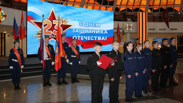 В День защитника Отечества в Зале Славы российского оружия Тульского государственного музея оружия торжественно приняли присягу воспитанники военно-патриотического клуба «Тайфун»! Тульский Государственный Музей Оружия