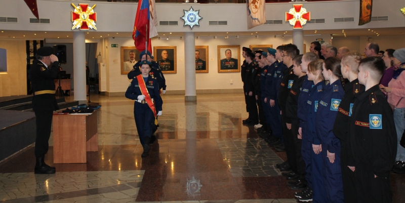 В День защитника Отечества в Зале Славы российского оружия Тульского государственного музея оружия торжественно приняли присягу воспитанники военно-патриотического клуба «Тайфун»! Тульский Государственный Музей Оружия