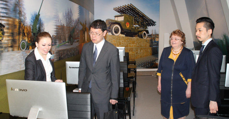 Полномочный министр Посольства Японии в России Токуро Фуруя: « В Японии нет такого музея». Тульский Государственный Музей Оружия