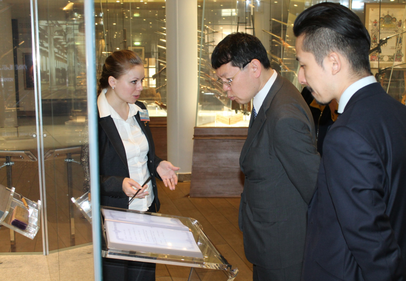 Полномочный министр Посольства Японии в России Токуро Фуруя: « В Японии нет такого музея». Тульский Государственный Музей Оружия