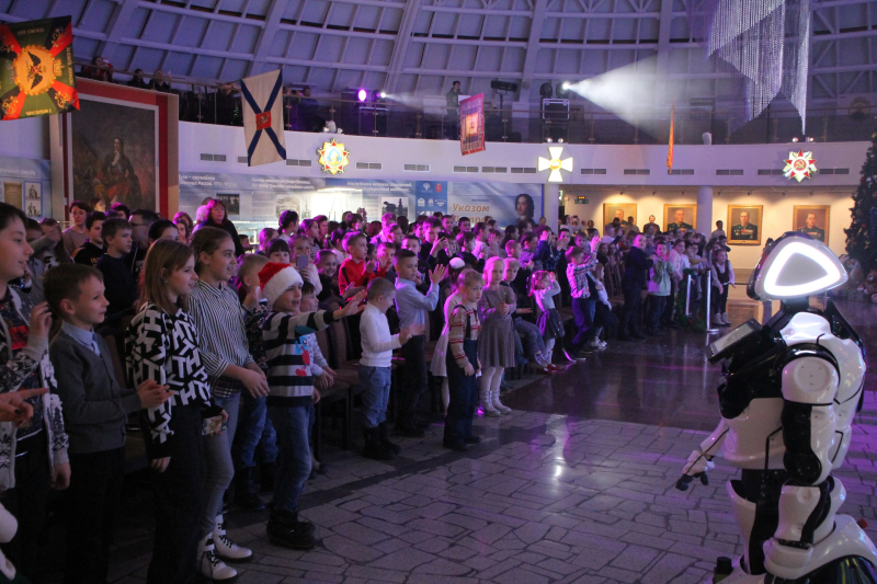 Добро, тепло и свет Тульского музея оружия! Праздничные детские представления «Новогодние секреты Богатырского Шлема» в музее оружия завершились. Тульский Государственный Музей Оружия