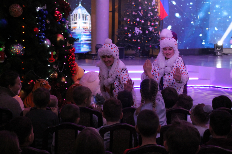 Добро, тепло и свет Тульского музея оружия! Праздничные детские представления «Новогодние секреты Богатырского Шлема» в музее оружия завершились. Тульский Государственный Музей Оружия