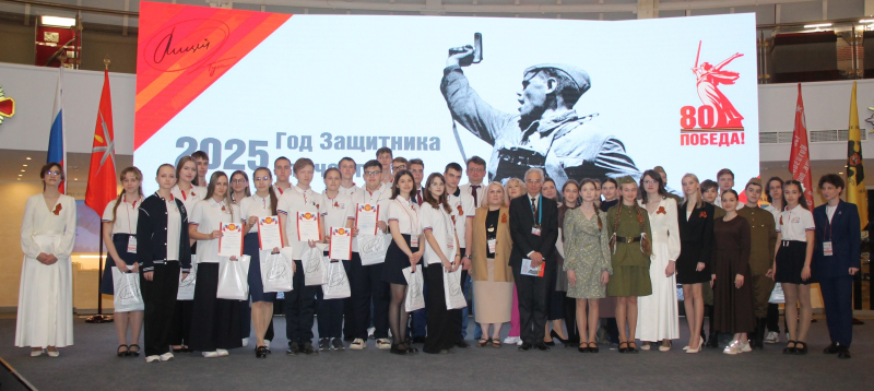 В музее оружия состоялась научно-практическая конференция учащихся муниципального лицея № 2 имени Б.А. Слободского Тульский Государственный Музей Оружия