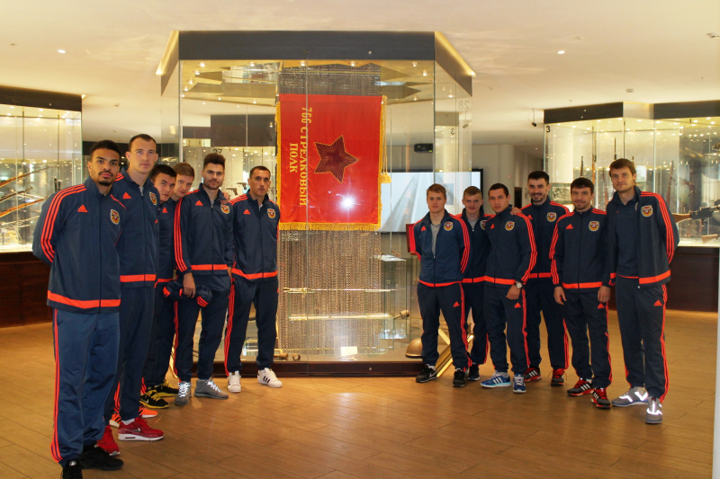 «Спасибо музейщикам за поднятие боевого духа тульского «Арсенала»!» Тульский Государственный Музей Оружия