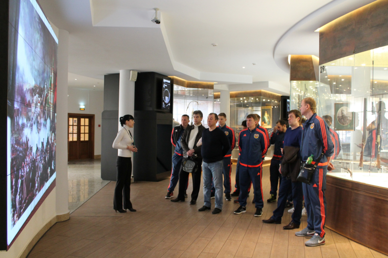 «Спасибо музейщикам за поднятие боевого духа тульского «Арсенала»!» Тульский Государственный Музей Оружия