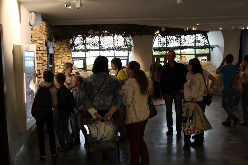 Спешите в музей оружия! Работают оба здания! В здании-шлеме прошли мирные «Музейные баталии» Тульский Государственный Музей Оружия