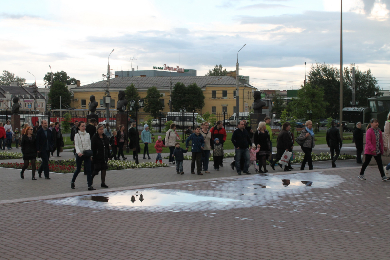 Наступила полночь… Более 10 000 посетителей радушно принял музей оружия в «Ночь музеев» … До новых встреч! Тульский Государственный Музей Оружия