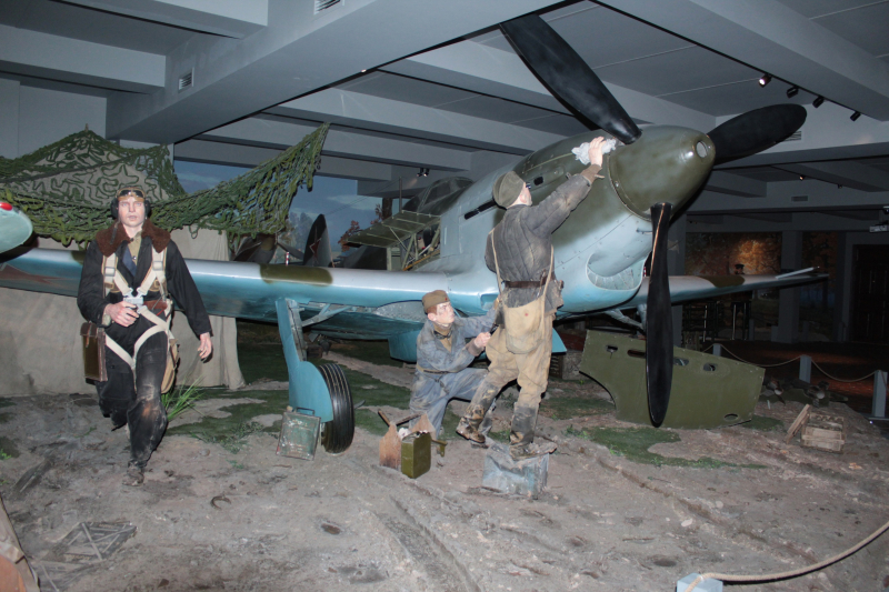 По приглашению московских коллег сотрудники Тульского государственного музея оружия посетили экспозицию Музея техники Вадима Задорожного Тульский Государственный Музей Оружия