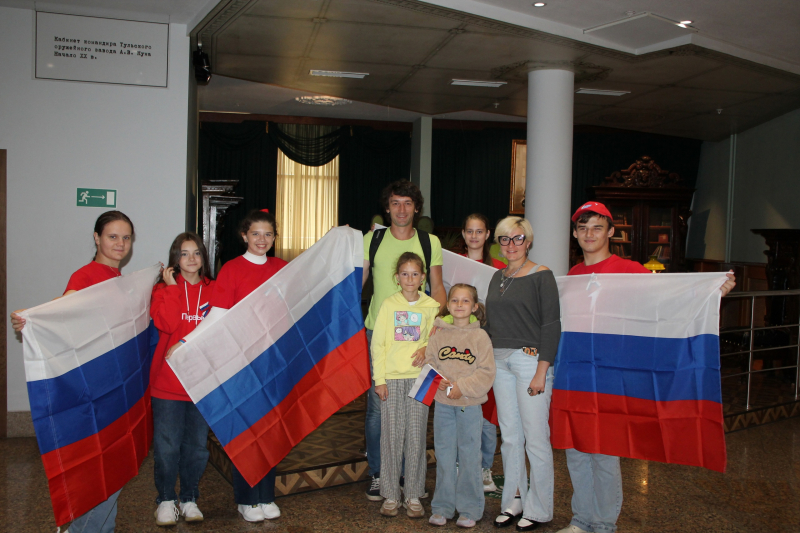 Вместе под флагом России в Тульском государственном музее оружия! Тульский Государственный Музей Оружия