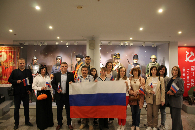 Вместе под флагом России в Тульском государственном музее оружия! Тульский Государственный Музей Оружия