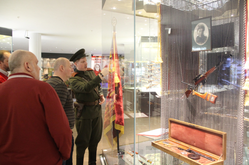 В День защитника Отечества посетителей ожидает глубокое погружение в героическую военную историю России и легендарного тульского оружейного мастерства! Тульский Государственный Музей Оружия