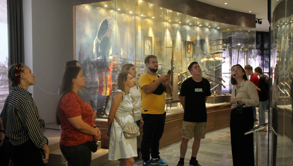 Музей оружия посетили участники Окружного семинара-совещания представителей региональных и муниципальных органов власти Тульский Государственный Музей Оружия