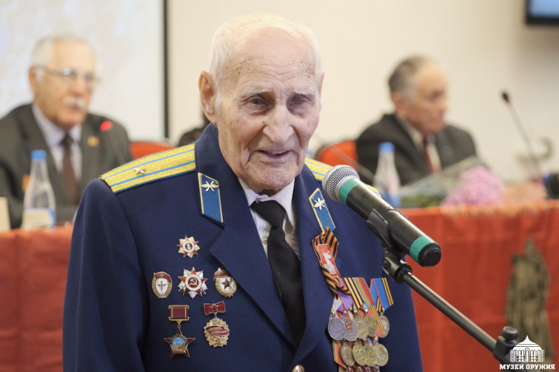 В Тульском государственном музее оружия состоялась презентация новой книги «Архивы памяти моей. Война в воспоминаниях фронтовиков-туляков» Тульский Государственный Музей Оружия
