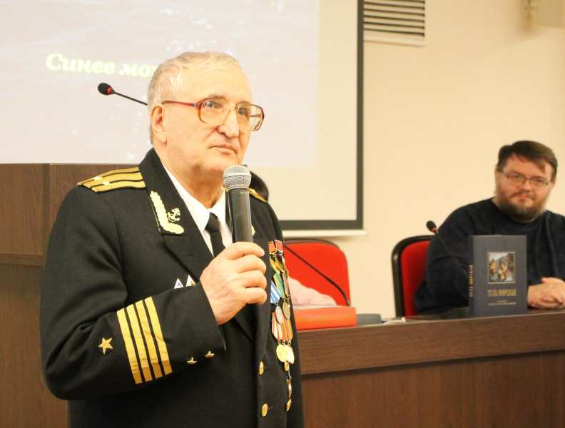 В Тульском музее оружия состоялась встреча членов Тульского морского собрания и Клуба боевых друзей музея с кадетами и суворовцами, учащимися центров образования и студентами Тульский Государственный Музей Оружия