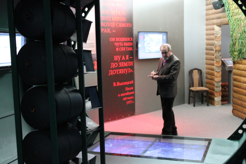 В.В. Куликов: «Несколько раз обошел выставку «Война и мифы». Впечатляет!» Тульский Государственный Музей Оружия