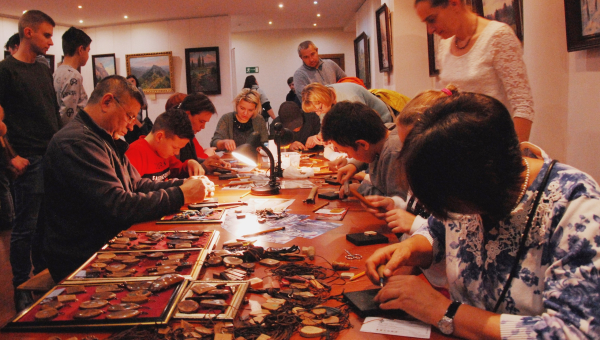 «Искусство без границ»: на ремесленной площадке школы тульских мастеров - праздничные мастер-классы известных тульских оружейников! Тульский Государственный Музей Оружия