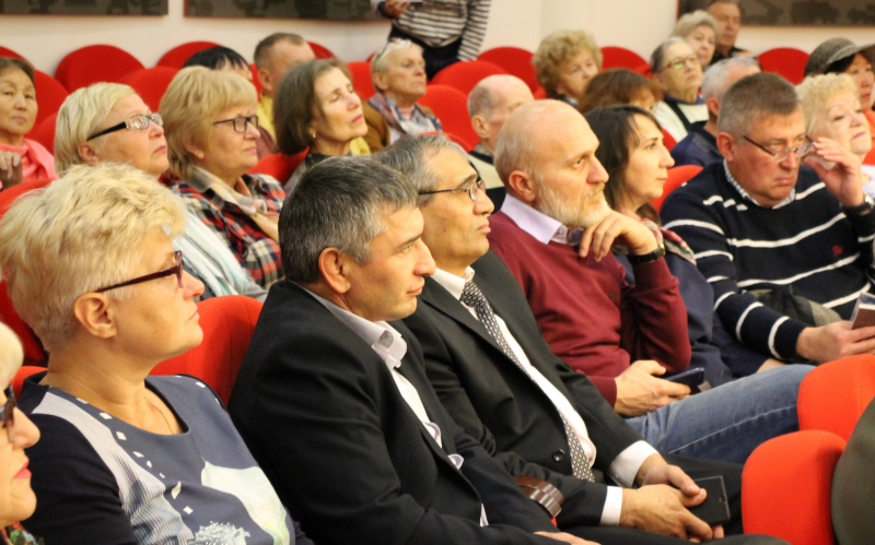 21 сентября в музее оружия прошла патриотическая акция Региональной общественной организации «Якутское землячество» Тульский Государственный Музей Оружия