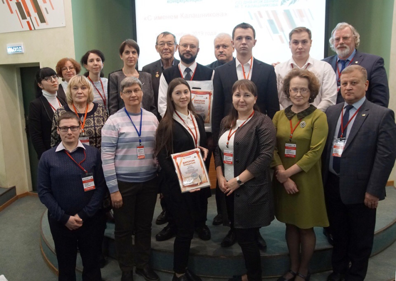 В преддверии 100-летнего юбилея легендарного конструктора М.Т. Калашникова сотрудники Тульского музея оружия приняли участие в конференции в г.Ижевске Тульский Государственный Музей Оружия