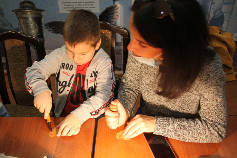 «Есть город в России с рабочими чудо-руками»: праздничные мастер-классы школы тульских мастеров в День города Тулы! Тульский Государственный Музей Оружия