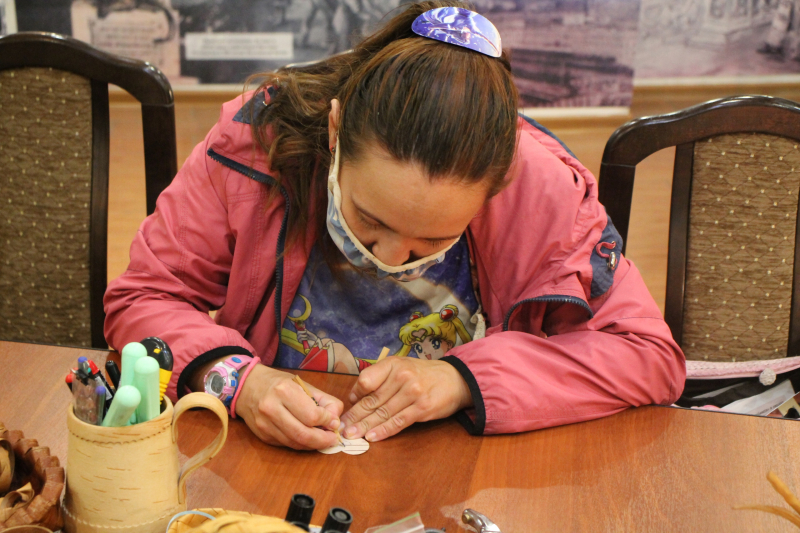 «Есть город в России с рабочими чудо-руками»: праздничные мастер-классы школы тульских мастеров в День города Тулы! Тульский Государственный Музей Оружия