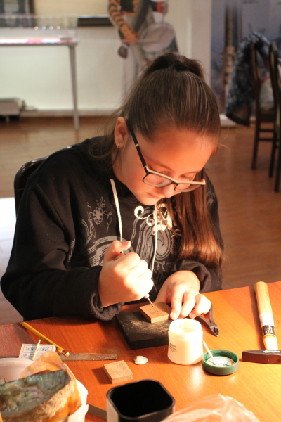 «Есть город в России с рабочими чудо-руками»: праздничные мастер-классы школы тульских мастеров в День города Тулы! Тульский Государственный Музей Оружия