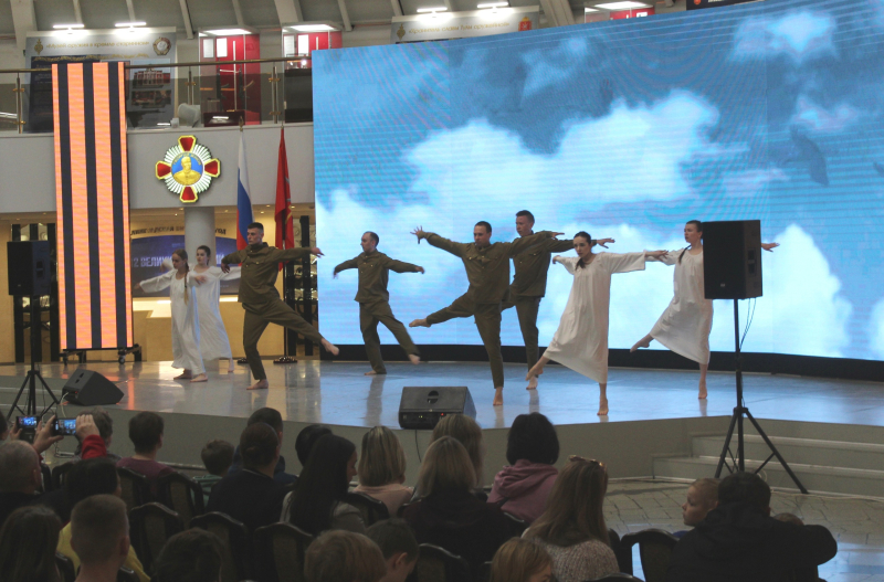 «Живет Победа в поколениях!». В День Победы в Зале Славы российского оружия состоялось праздничное театрализованное представление Тульский Государственный Музей Оружия