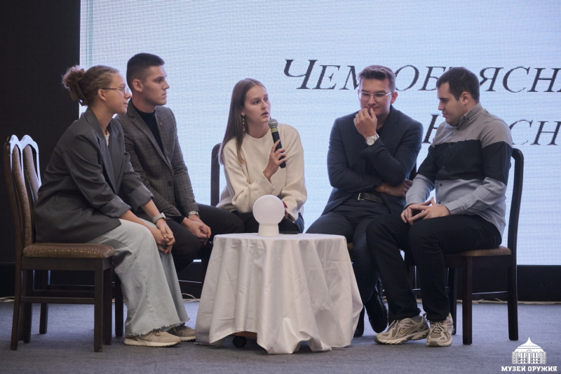 Знаете, что объединяет будущих педагогов и юристов, действующих инженеров ОПК и сотрудников полиции? Тульский Государственный Музей Оружия