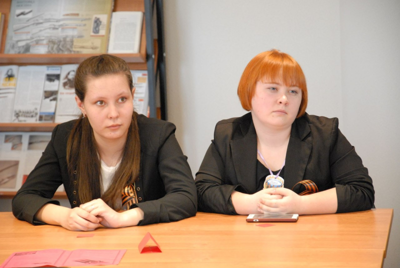 Заседание интеллектуального клуба «Дилемма», посвященное Великой Победе. Тульский Государственный Музей Оружия