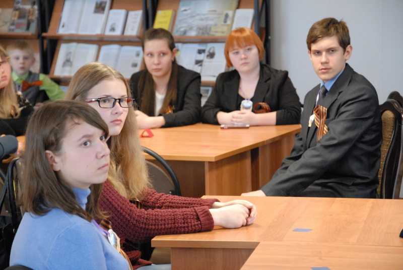 Заседание интеллектуального клуба «Дилемма», посвященное Великой Победе. Тульский Государственный Музей Оружия