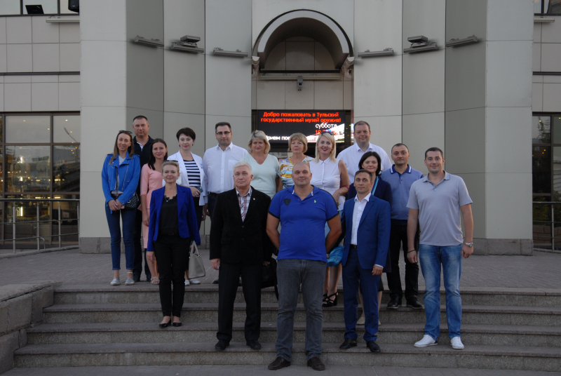 По доброй традиции в День Тульской области и города-героя Тулы музей оружия радушно принимал гостей из городов-побратимов Тульский Государственный Музей Оружия