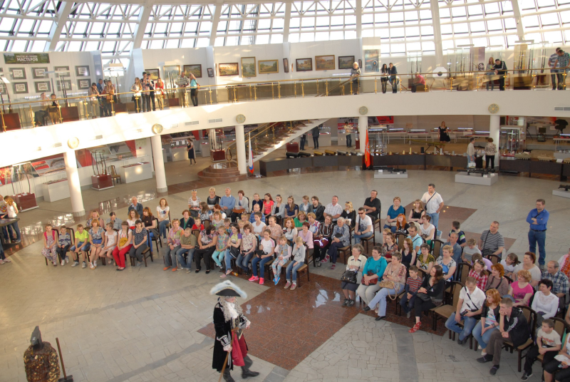 Неповторимая историческая атмосфера «Ночи в музее оружия». Тульский Государственный Музей Оружия