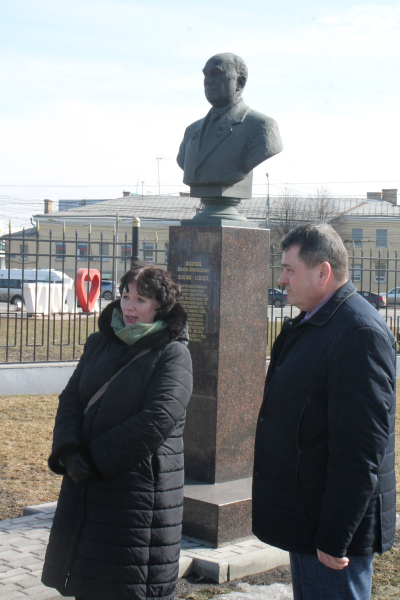 21 марта состоялась памятная церемония возложения цветов к бюсту Н.А. Макаровца на Аллее Славы знаменитых оружейников г.Тулы на территории Тульского музея оружия Тульский Государственный Музей Оружия