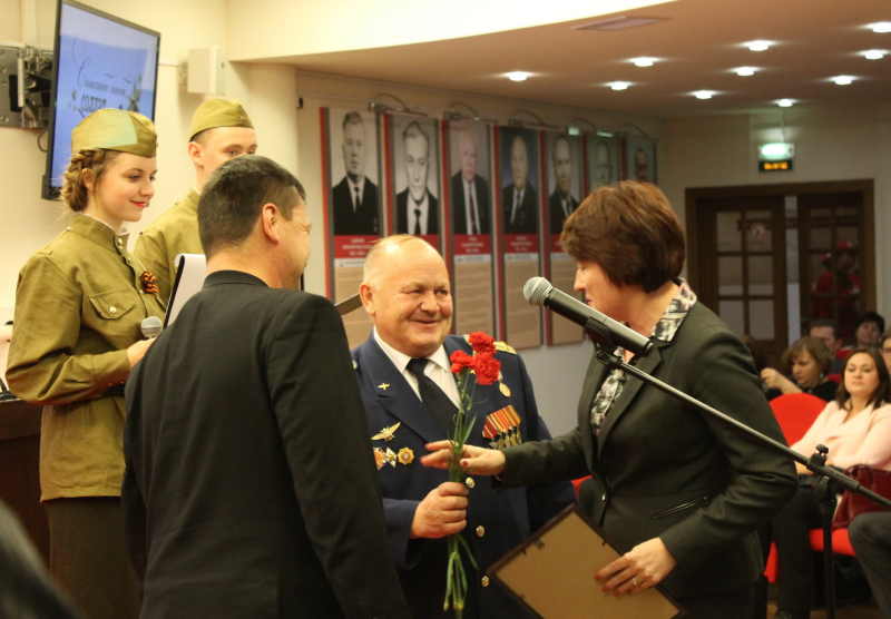 «Спасибо тебе, солдат!». В музее оружия авторы военно-патриотических публикаций… Тульский Государственный Музей Оружия