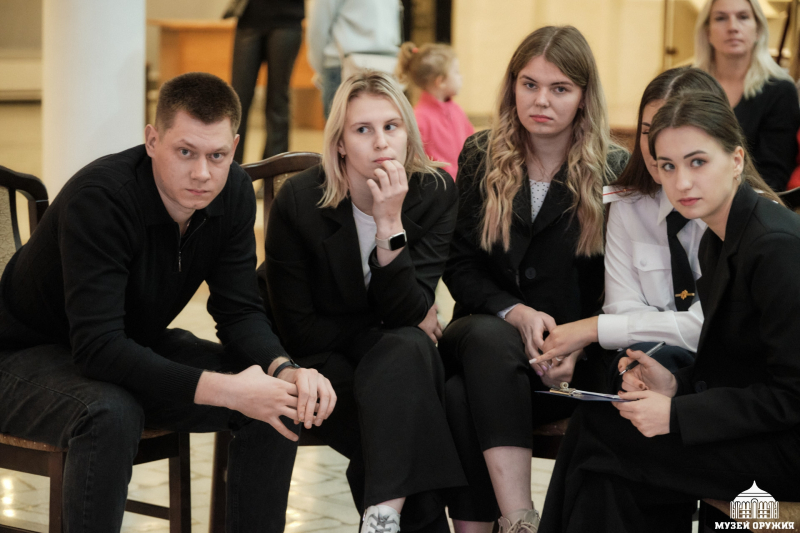 По доброй традиции в «Ночь искусств» посетители музея стали свидетелями масштабного интеллектуального поединка «России славные страницы!». Тульский Государственный Музей Оружия