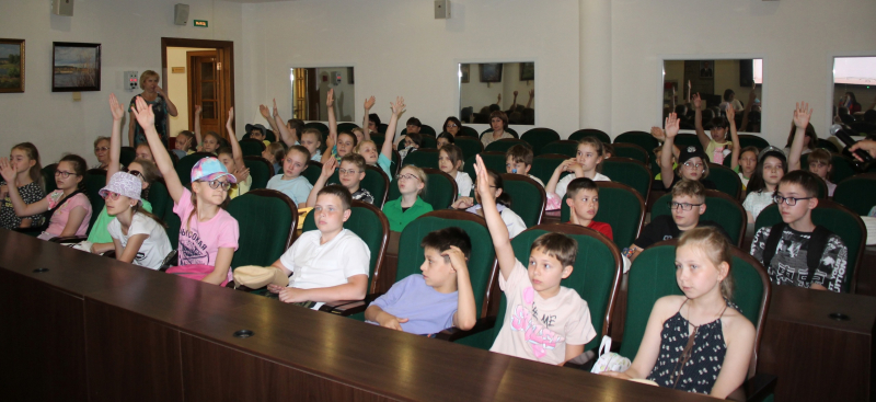 «Нас собирает вместе имя это…». Пушкинский день России в Тульском музее оружия. Тульский Государственный Музей Оружия