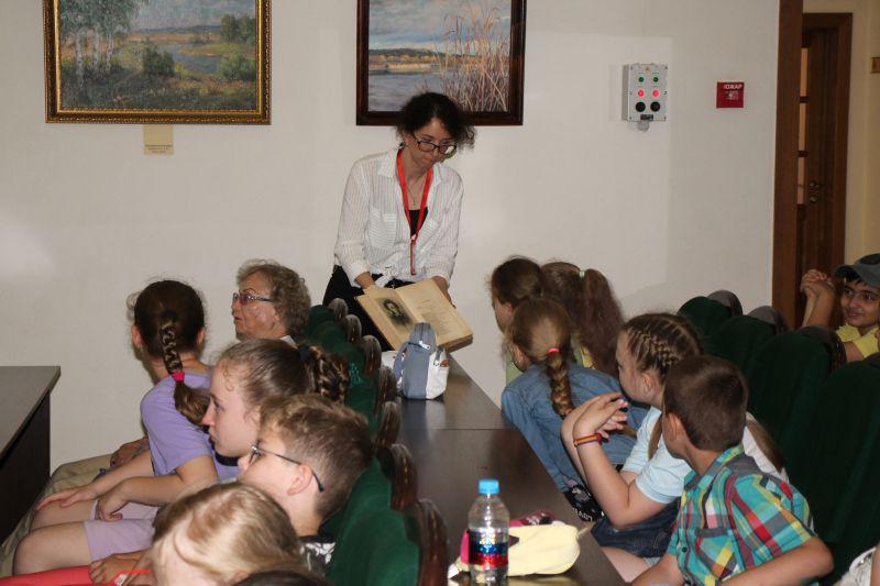 «Нас собирает вместе имя это…». Пушкинский день России в Тульском музее оружия. Тульский Государственный Музей Оружия