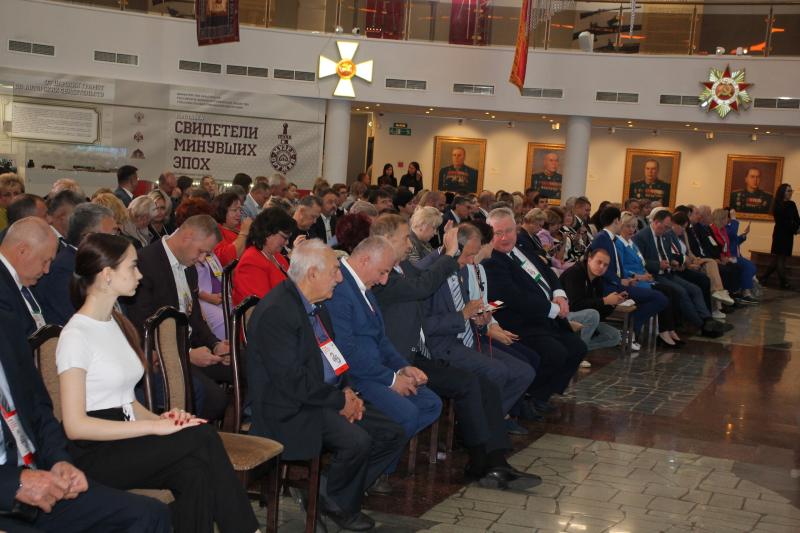 В Зале Славы российского оружия Тульского государственного музея оружия состоялся XII Всероссийский съезд Союза директоров средних специальных учебных заведений России Тульский Государственный Музей Оружия