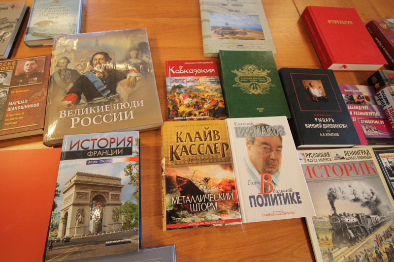 К 145-летию музея оружия! Подарки, поздравления! Председатель Научного совета РВИО В.Е. Чуров. Тульский Государственный Музей Оружия