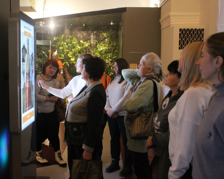 В здании музея на территории Тульского кремля состоялось знакомство представителей туристического бизнеса Тульской области с новой постоянной экспозицией «Защитники южных рубежей России XVI-X Тульский Государственный Музей Оружия