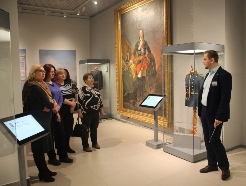 В здании музея на территории Тульского кремля состоялось знакомство представителей туристического бизнеса Тульской области с новой постоянной экспозицией «Защитники южных рубежей России XVI-X Тульский Государственный Музей Оружия