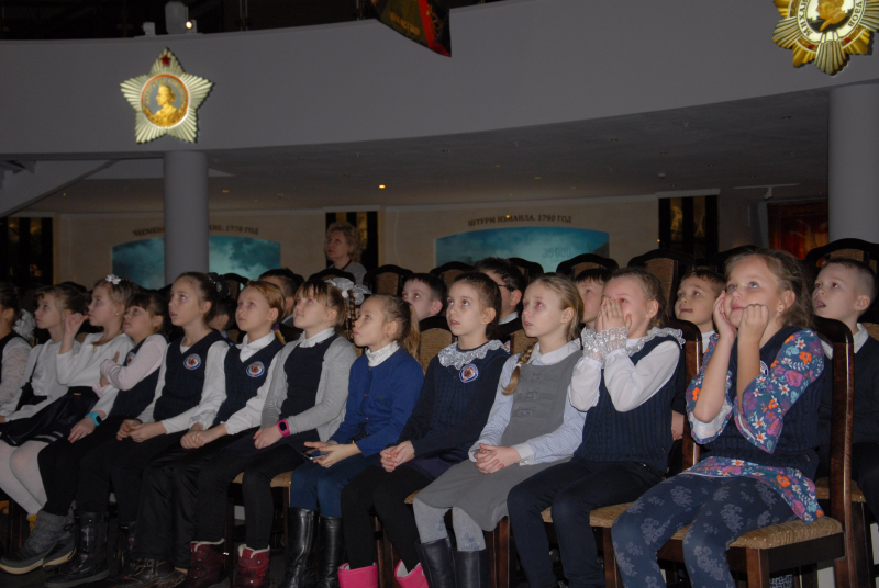 Урок мужества, посвященный 75-летию Сталинградской битвы, в музее оружия! Тульский Государственный Музей Оружия