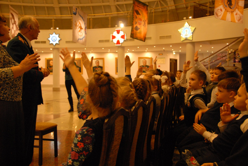 Урок мужества, посвященный 75-летию Сталинградской битвы, в музее оружия! Тульский Государственный Музей Оружия