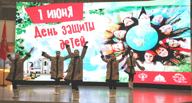 «ШЛЕМ: Школьники Летом Едут в Музей!» - праздничная программа в Тульском музее оружия в Международный день защиты детей Тульский Государственный Музей Оружия