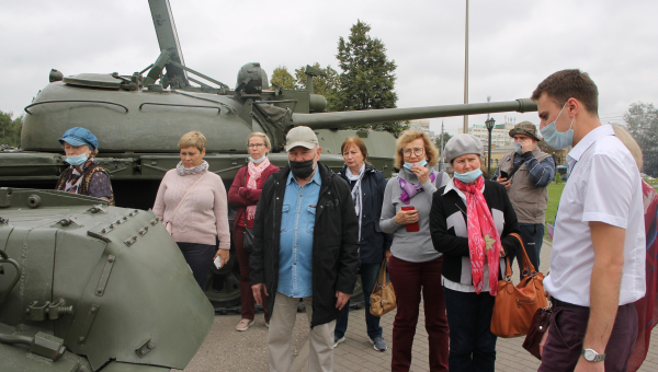 Отличная погода и праздничное настроение! «Сердце оружейной Тулы». Пешеходные тематические экскурсии музея оружия. Тульский Государственный Музей Оружия