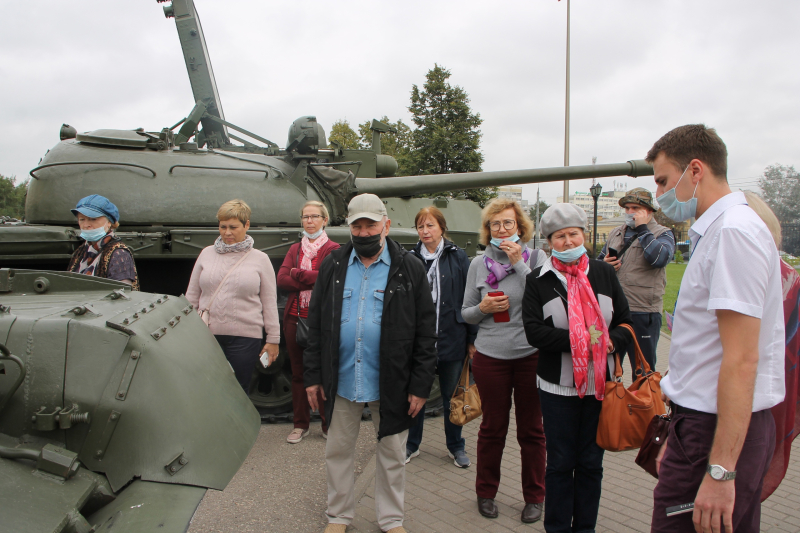 Отличная погода и праздничное настроение! «Сердце оружейной Тулы». Пешеходные тематические экскурсии музея оружия. Тульский Государственный Музей Оружия