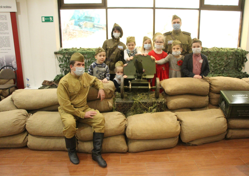 Приглашаем детей и взрослых посетить новые интерактивные программы выходного дня «Тула-кузница, Тула – воин» и «Семейная суббота» в рамках акции «ВСЕЙ СЕМЬЕЙ В МУЗЕЙ» Тульский Государственный Музей Оружия