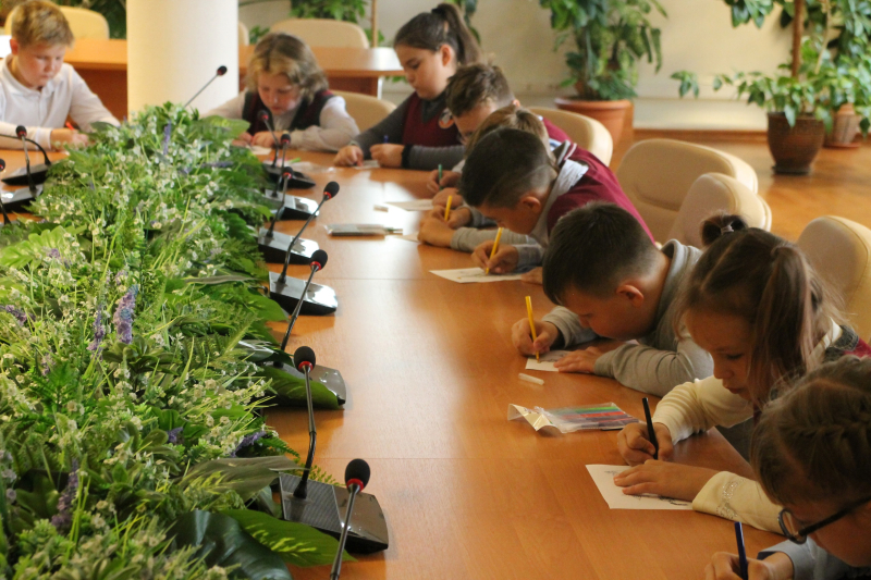 Грамотеи в музее: Международный день грамотности в музее оружия на выставке «...Каждый горел усердием. Каждый превосходил себя», посвященной 210-летию Отечественной войны 1812 года Тульский Государственный Музей Оружия